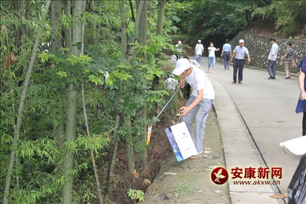 ��ʰ��ɫ��������������h(hu��n)��  �� ����  �z��.JPG