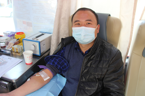 血液是生命的禮物——中國聯(lián)通安康市分公司、安康大數(shù)據(jù)運營有限公司聯(lián)合開展冬季應(yīng)急獻血活動