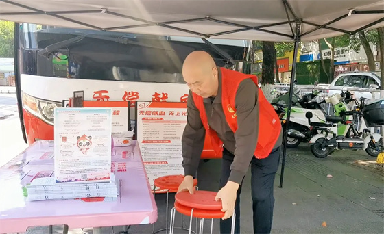 安康李軍，18年獻(xiàn)出“10”個(gè)自己……