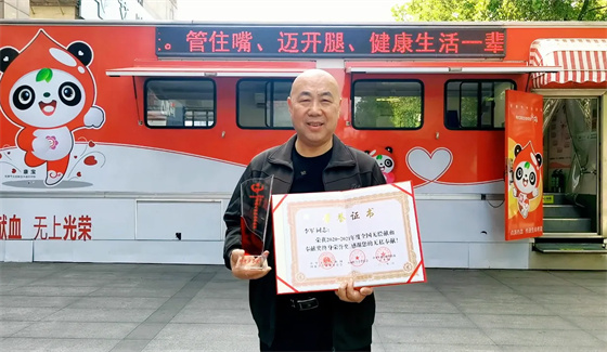 安康李軍，18年獻(xiàn)出“10”個(gè)自己……